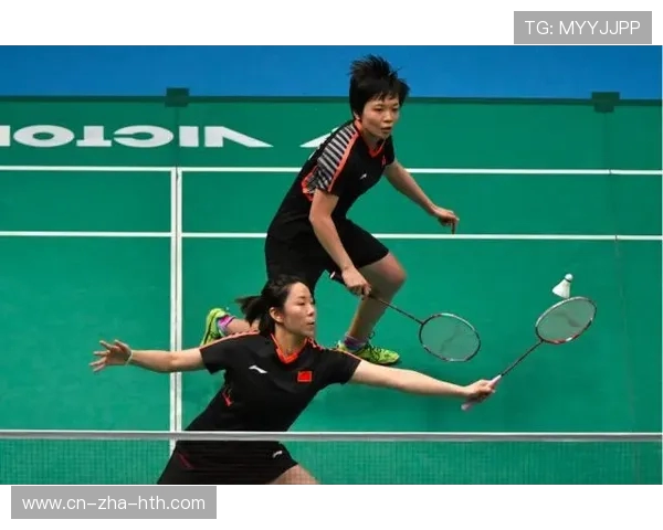 上海羽毛球队与成都羽毛球队赛后复盘分析比赛节奏与战术对抗